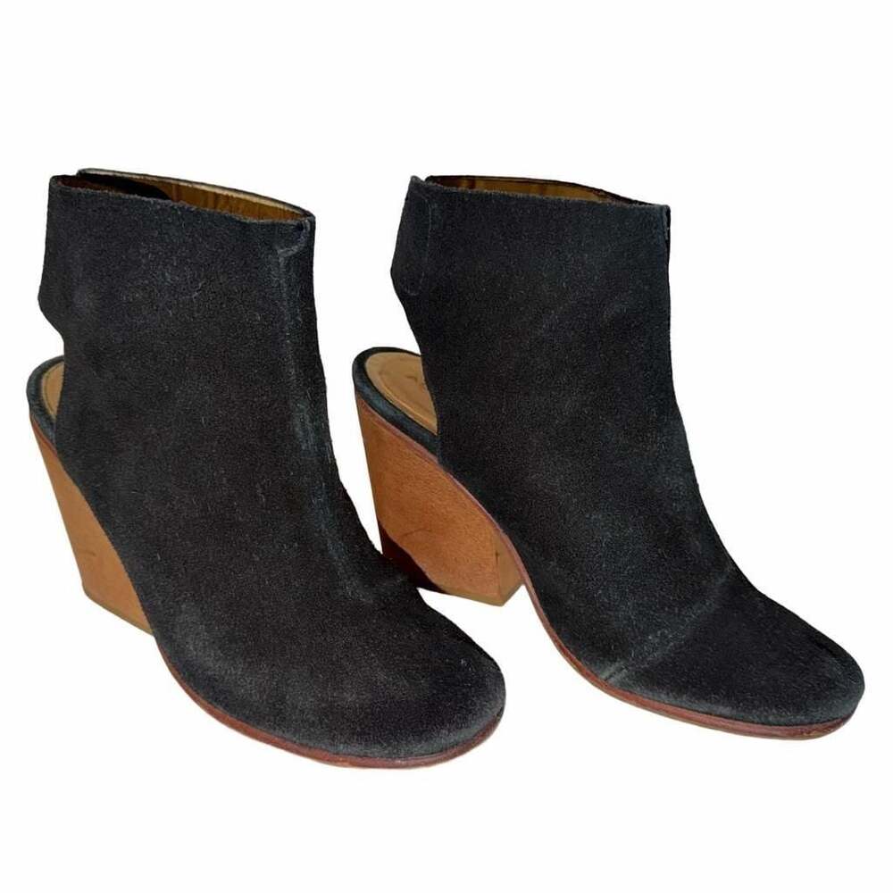 A Détacher Black Suede Wooden Wedge Ankle Booties #0614